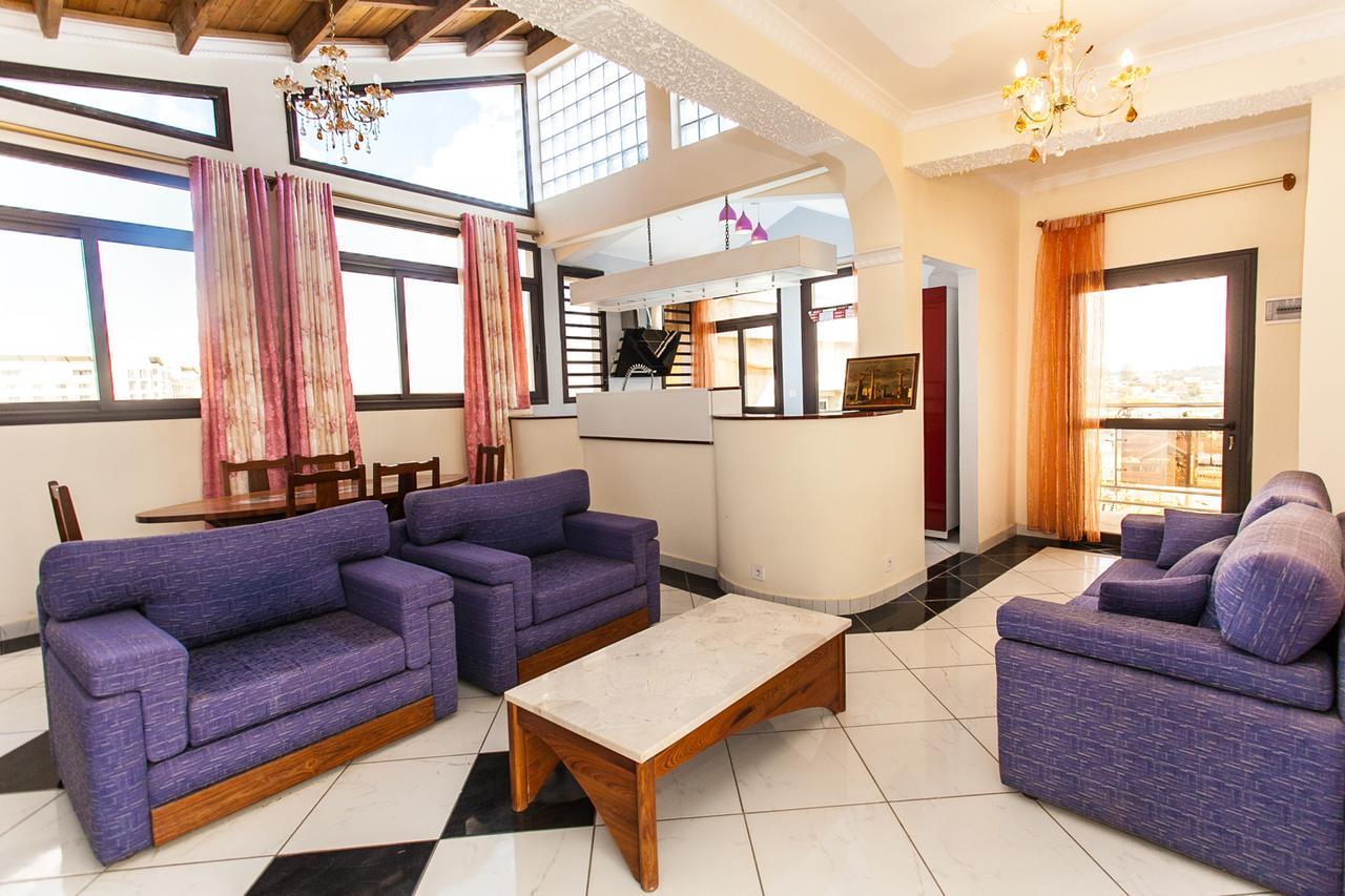 Oceanis Home & Voyages Ivato  Eksteriør billede